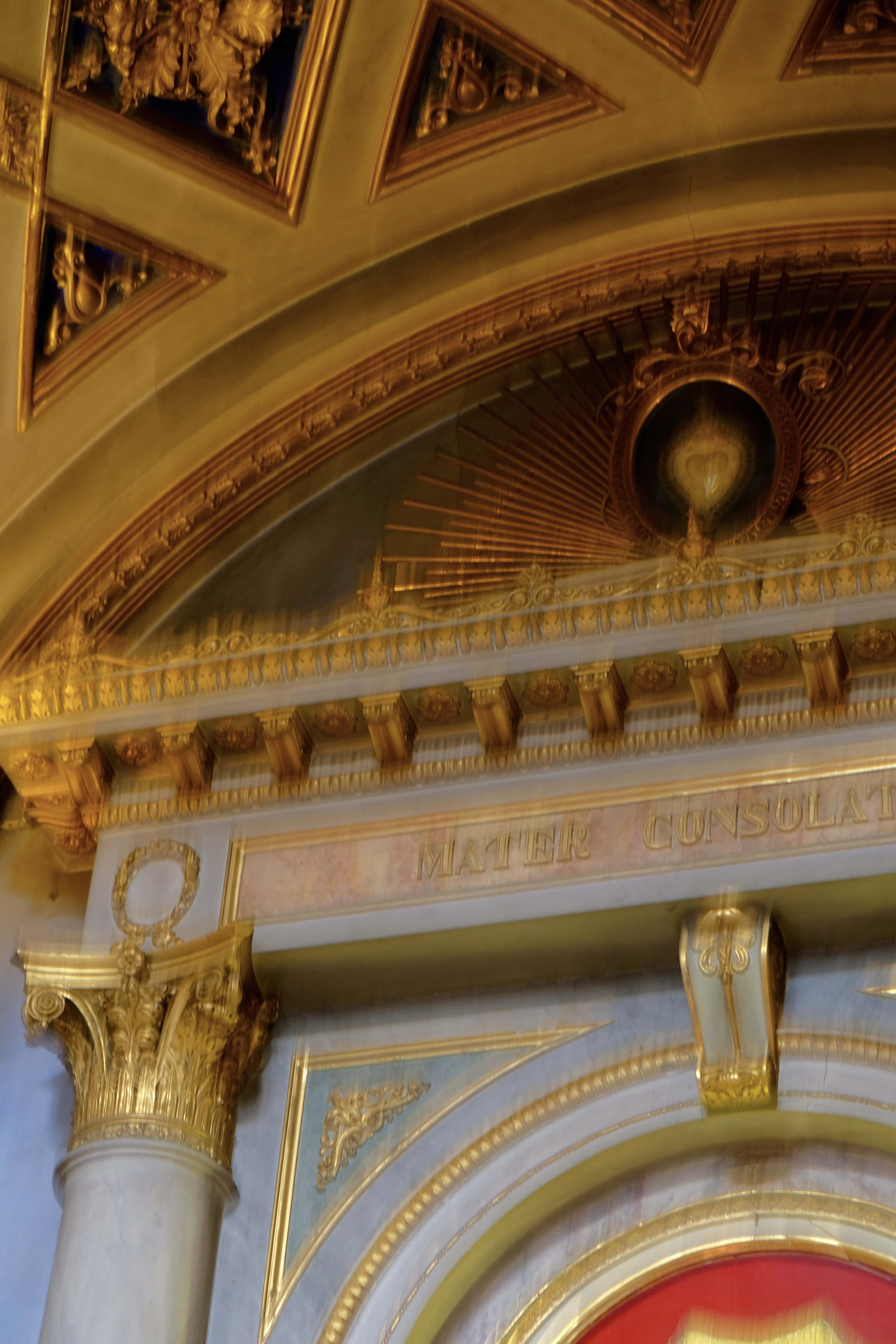 eglise-flou-or-dore-bergamo-photo-photographe-poster-architecture-lombardie-italie-claire-favry