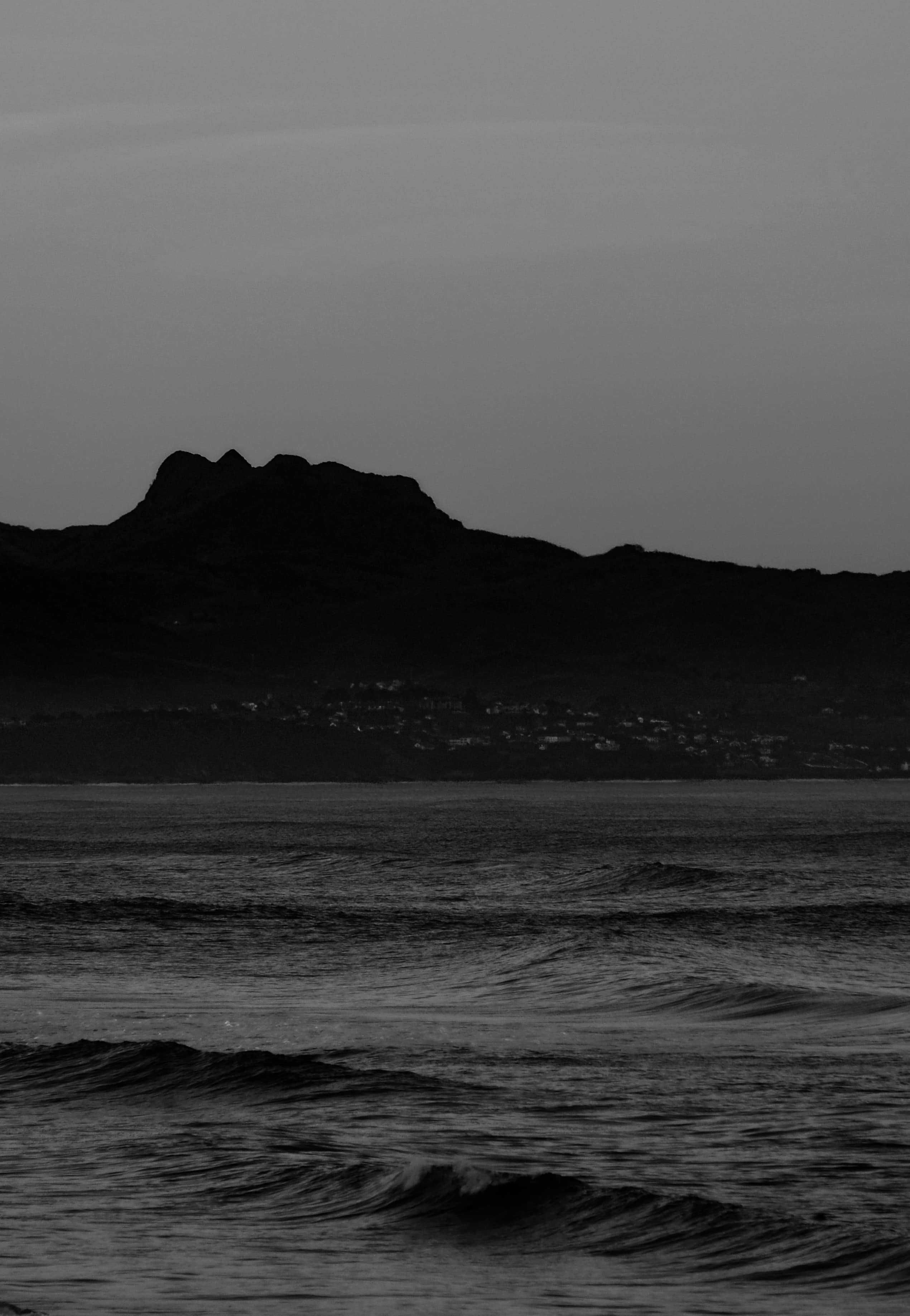 noir-blanc-montagne-photo-ocean-poster-nature-paysage-pays-basque-biarritz-cote-claire-favry